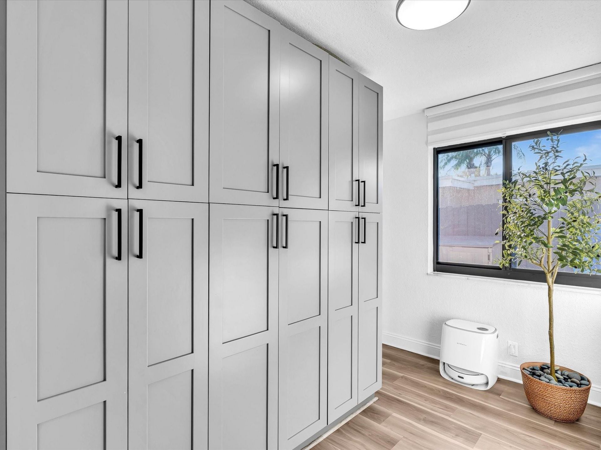 2105 NE 62nd Street, Fort Lauderdale, FL 33308 Photo