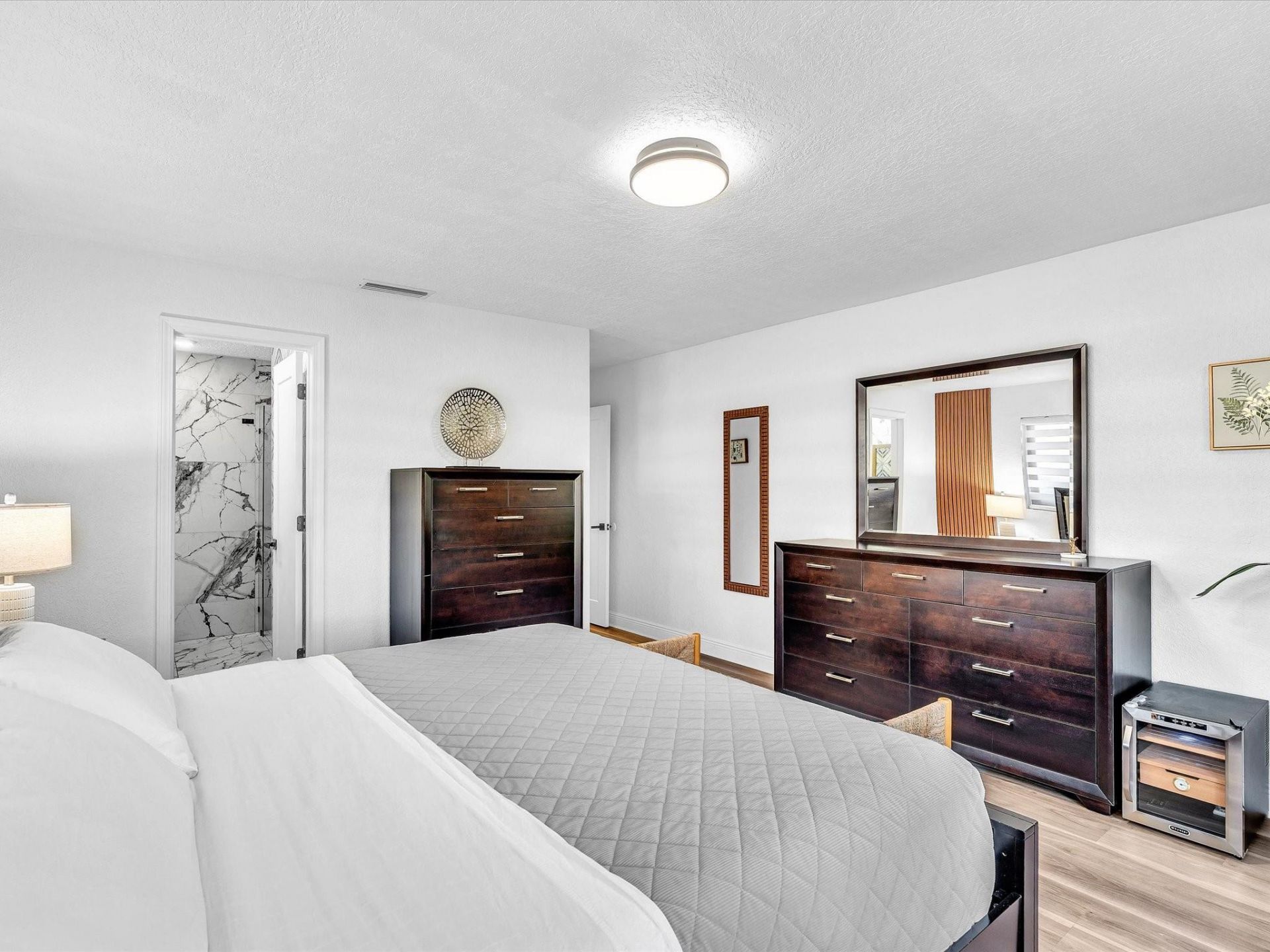 2105 NE 62nd Street, Fort Lauderdale, FL 33308 Photo