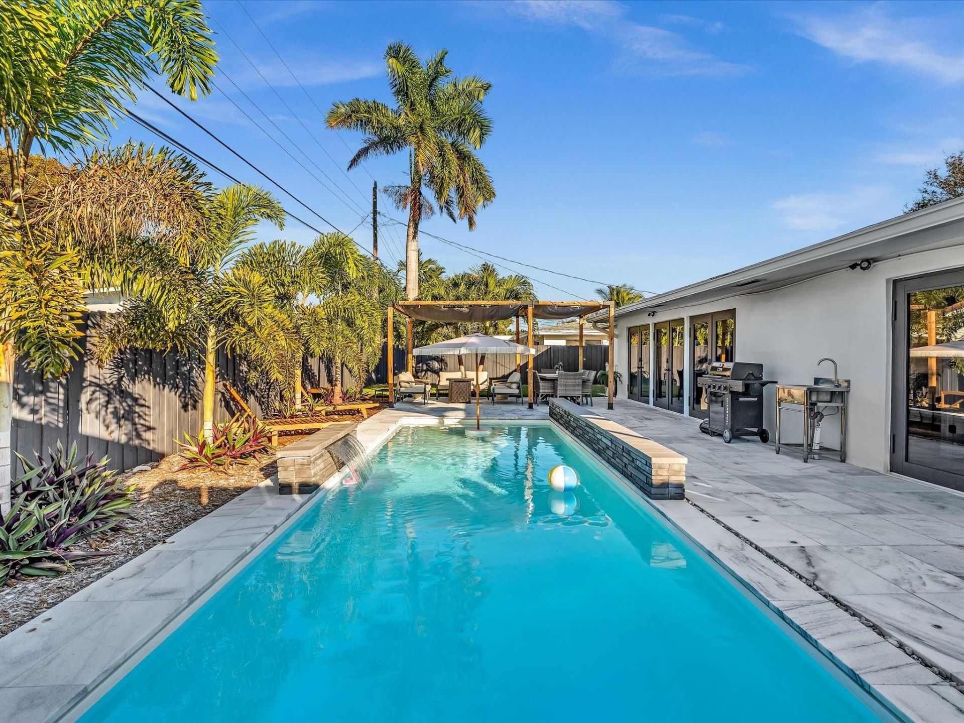 2105 NE 62nd Street, Fort Lauderdale, FL 33308 Photo