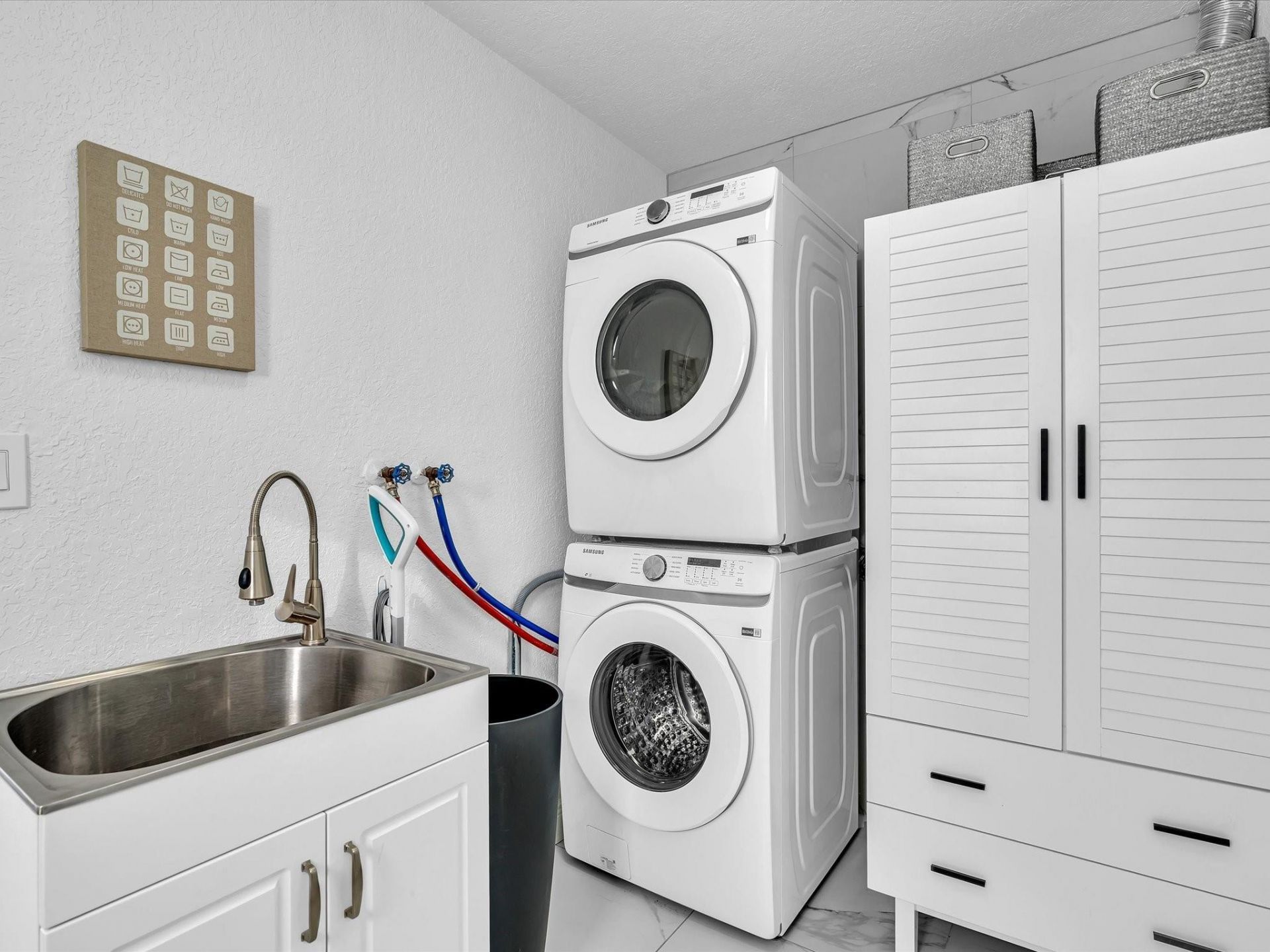 2105 NE 62nd Street, Fort Lauderdale, FL 33308 Photo