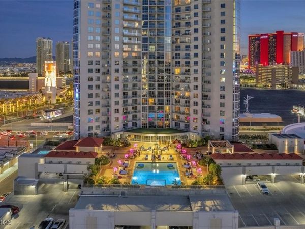 200 W Sahara Avenue , Unit 801, Las Vegas, NV 89102