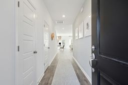 728 Ridgley Drive photo 4