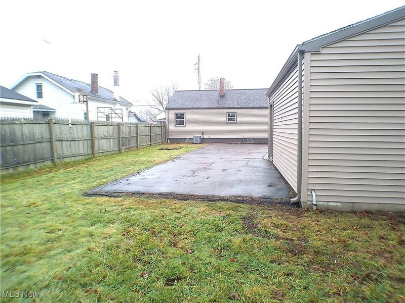 1856 Sheridan Avenue NE, Warren, OH 44483 Photo 7