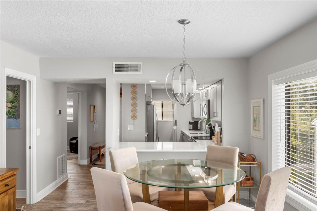 817 B Bahia Del Sol Drive, Unit 40, Ruskin, FL 33570 Photo
