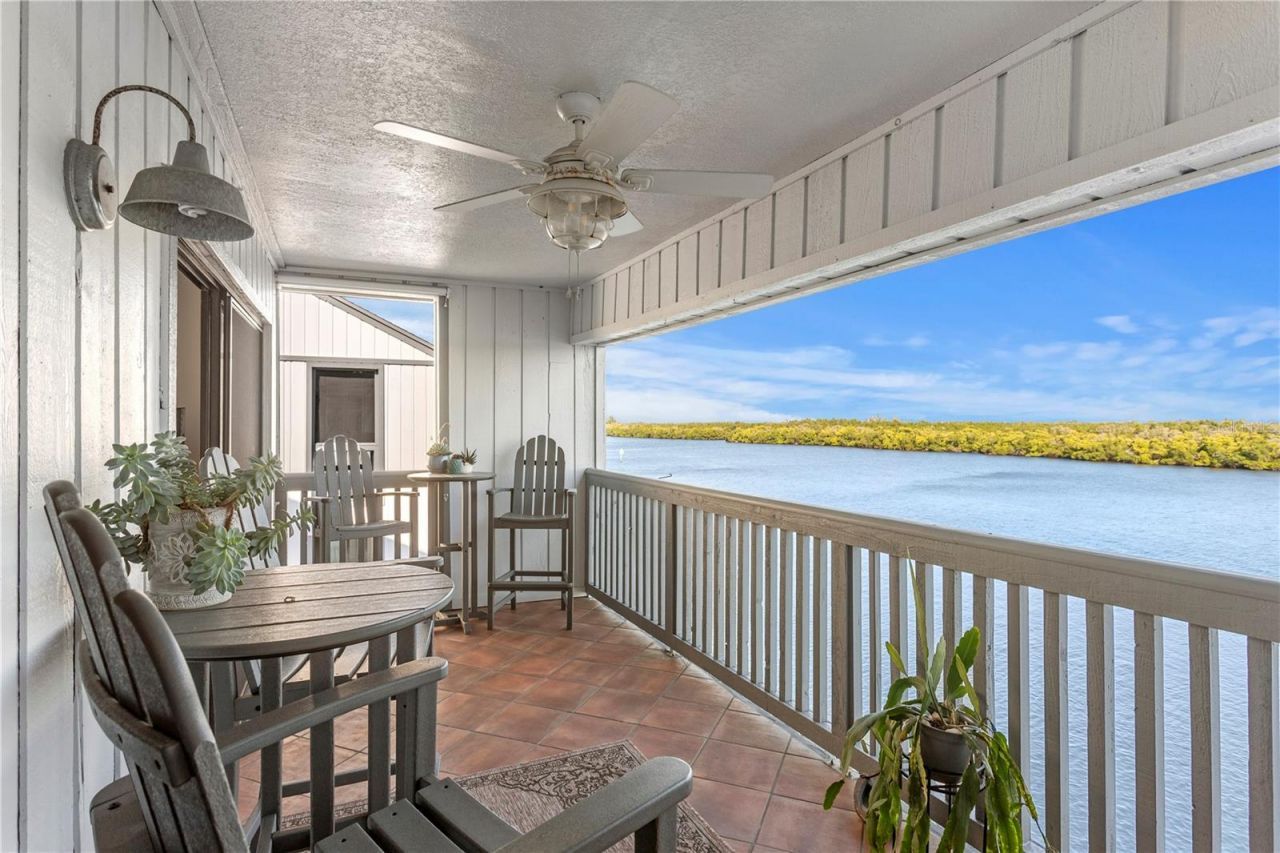 817 B Bahia Del Sol Drive, Unit 40, Ruskin, FL 33570 Photo