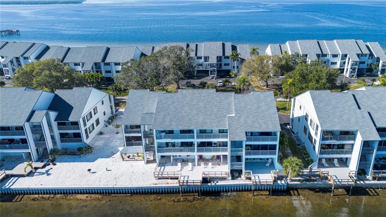 817 B Bahia Del Sol Drive, Unit 40, Ruskin, FL 33570 Photo