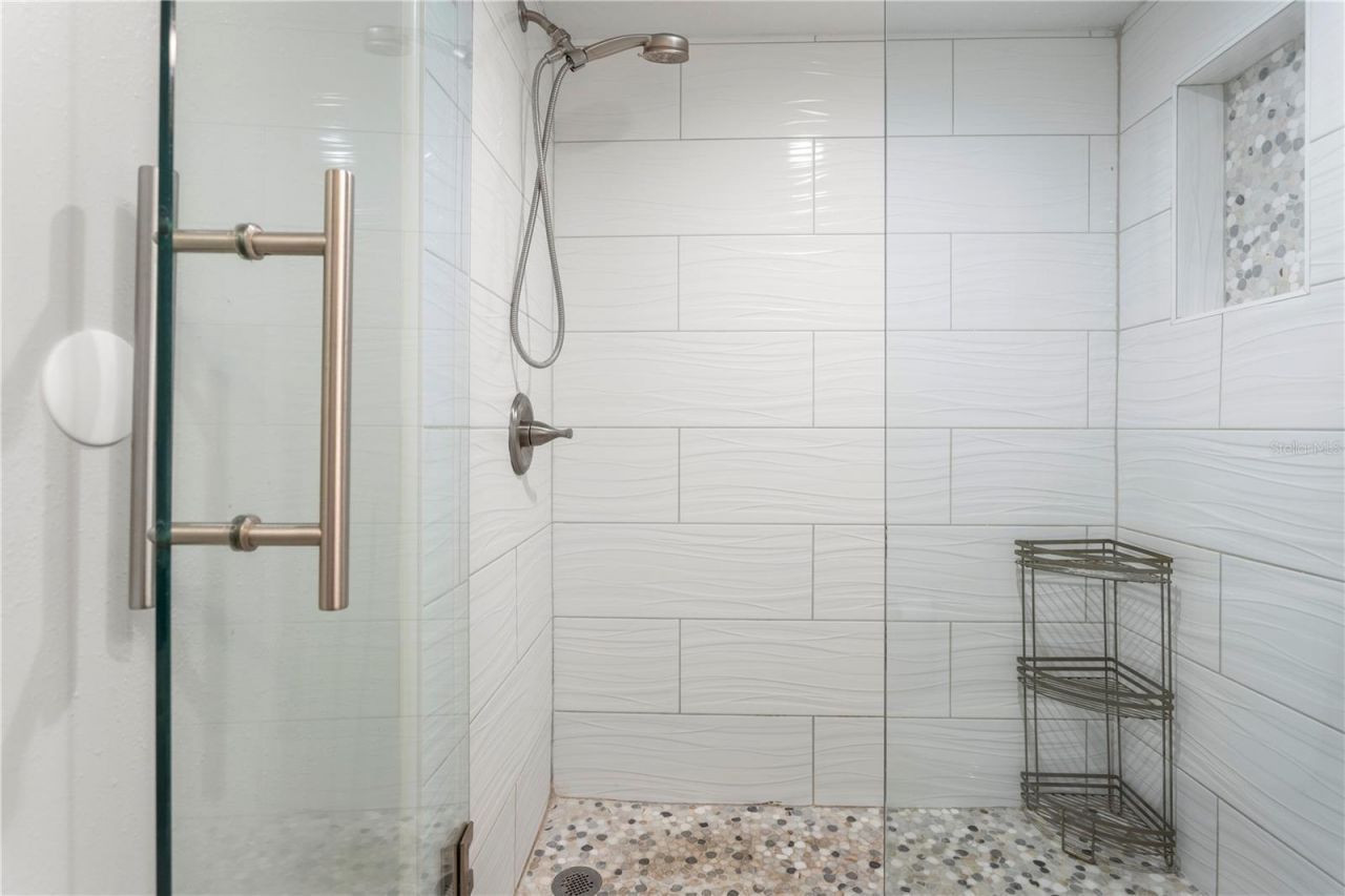 817 B Bahia Del Sol Drive, Unit 40, Ruskin, FL 33570 Photo