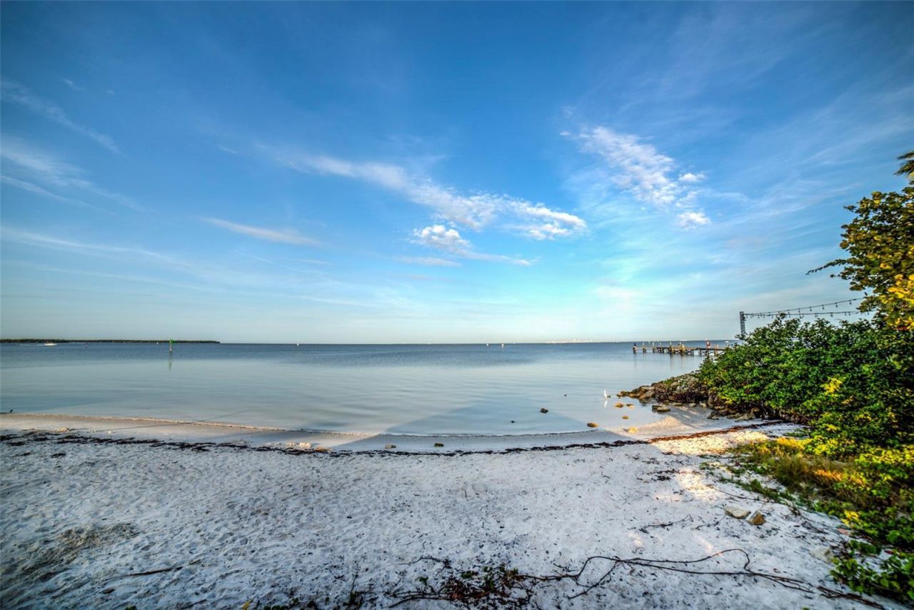817 B Bahia Del Sol Drive, Unit 40, Ruskin, FL 33570 Photo
