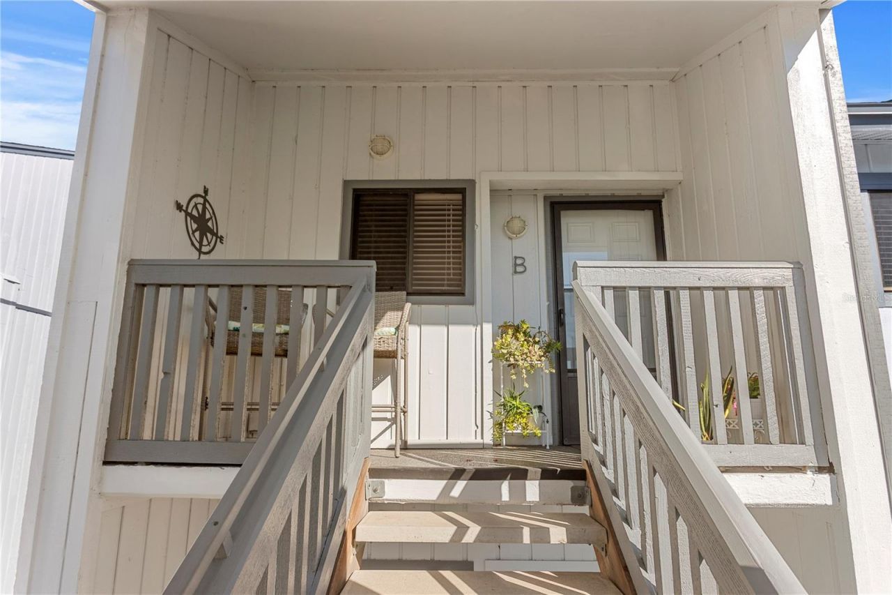 817 B Bahia Del Sol Drive, Unit 40, Ruskin, FL 33570 Photo