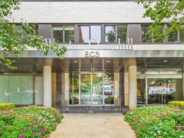 803 W 48th Street, Unit 101, Kansas City, MO 64112