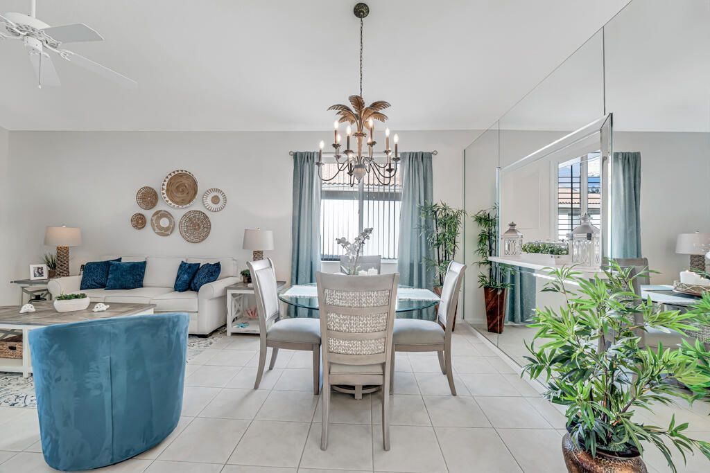 2235 Sapphire Circle, West Palm Beach, FL 33411 Photo