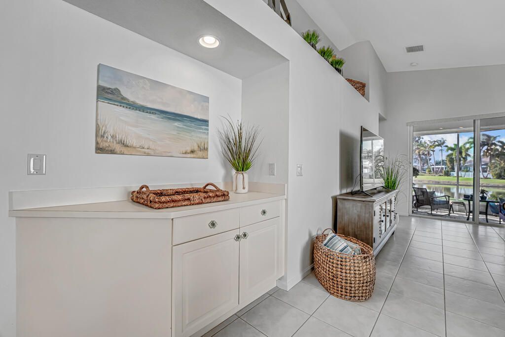 2235 Sapphire Circle, West Palm Beach, FL 33411 Photo