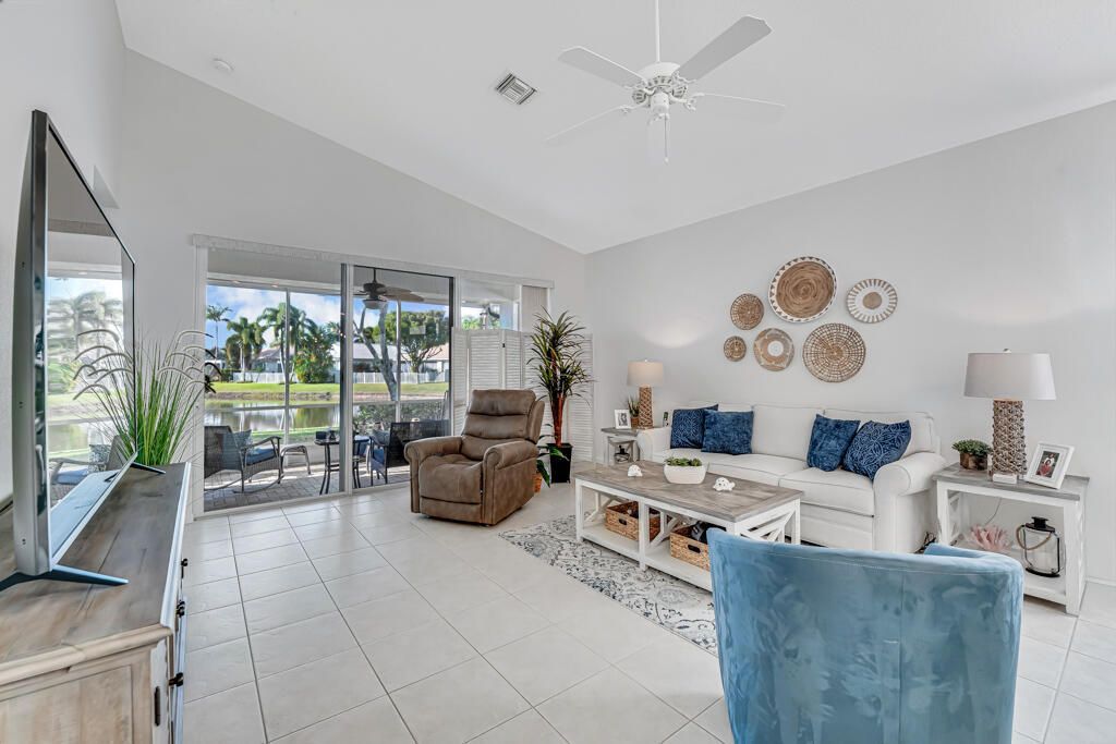 2235 Sapphire Circle, West Palm Beach, FL 33411 Photo