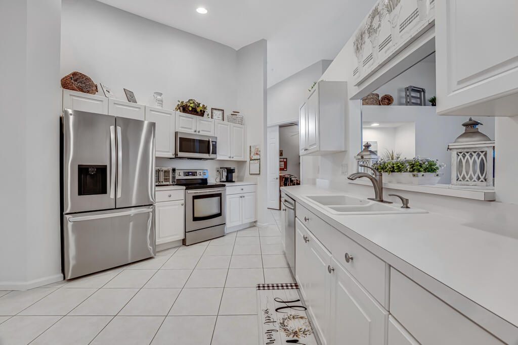 2235 Sapphire Circle, West Palm Beach, FL 33411 Photo