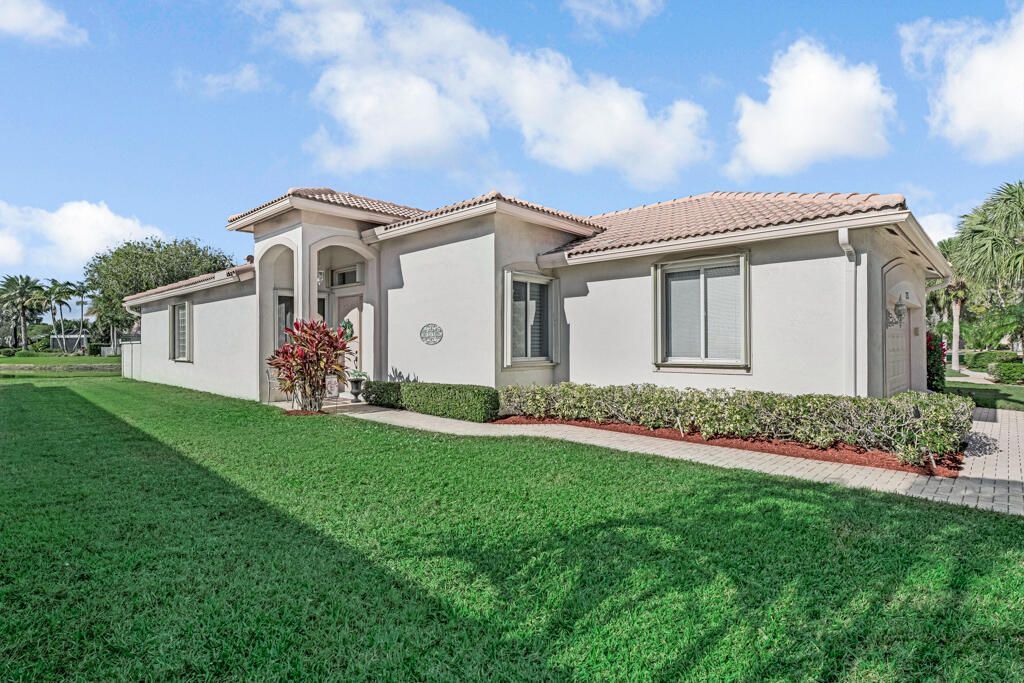 2235 Sapphire Circle, West Palm Beach, FL 33411 Photo