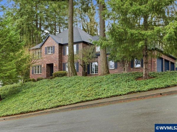 2380 Heath St S, Salem, OR 97302