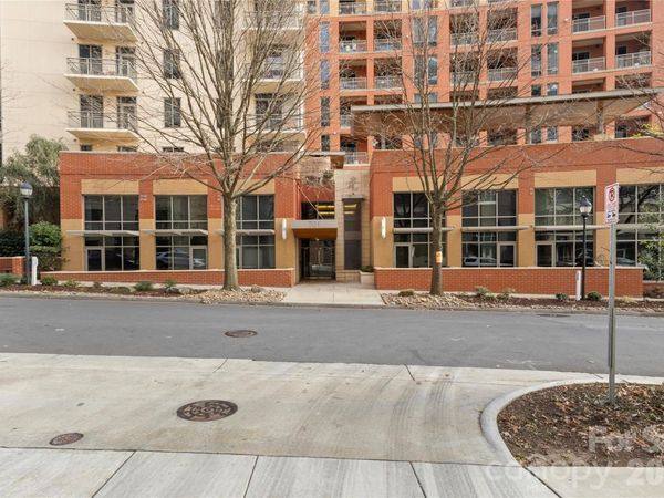 701 Royal Court, Unit 603, Charlotte, NC 28202