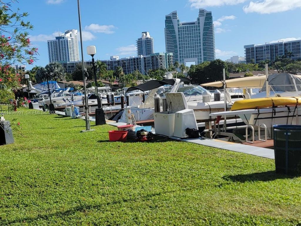 500 Three Islands Blvd, Unit 709, Hallandale Beach, FL 33009 Photo