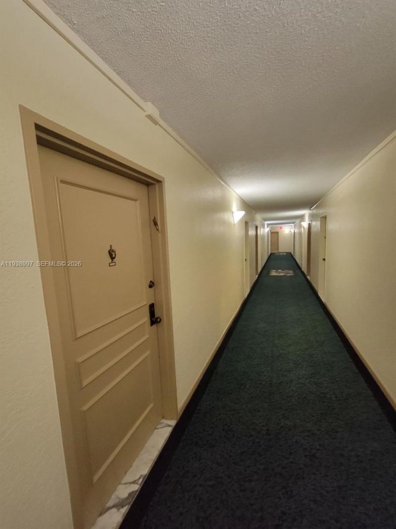 500 Three Islands Blvd, Unit 709, Hallandale Beach, FL 33009 Photo