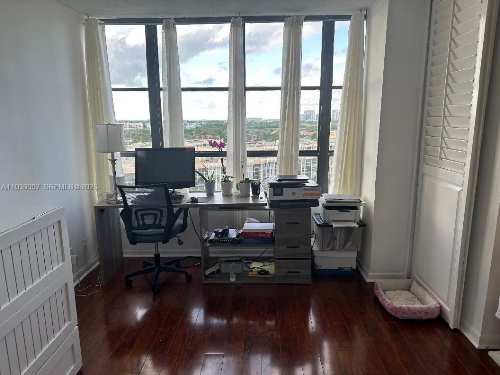 500 Three Islands Blvd, Unit 709, Hallandale Beach, FL 33009 Photo