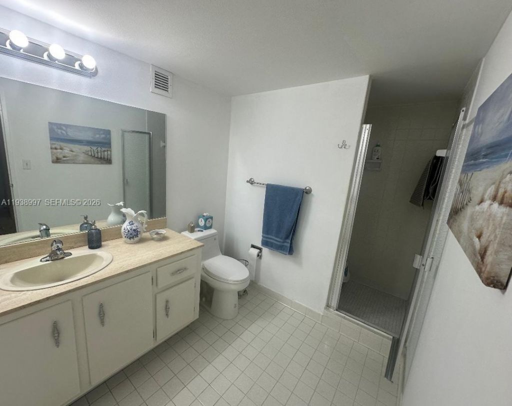 500 Three Islands Blvd, Unit 709, Hallandale Beach, FL 33009 Photo