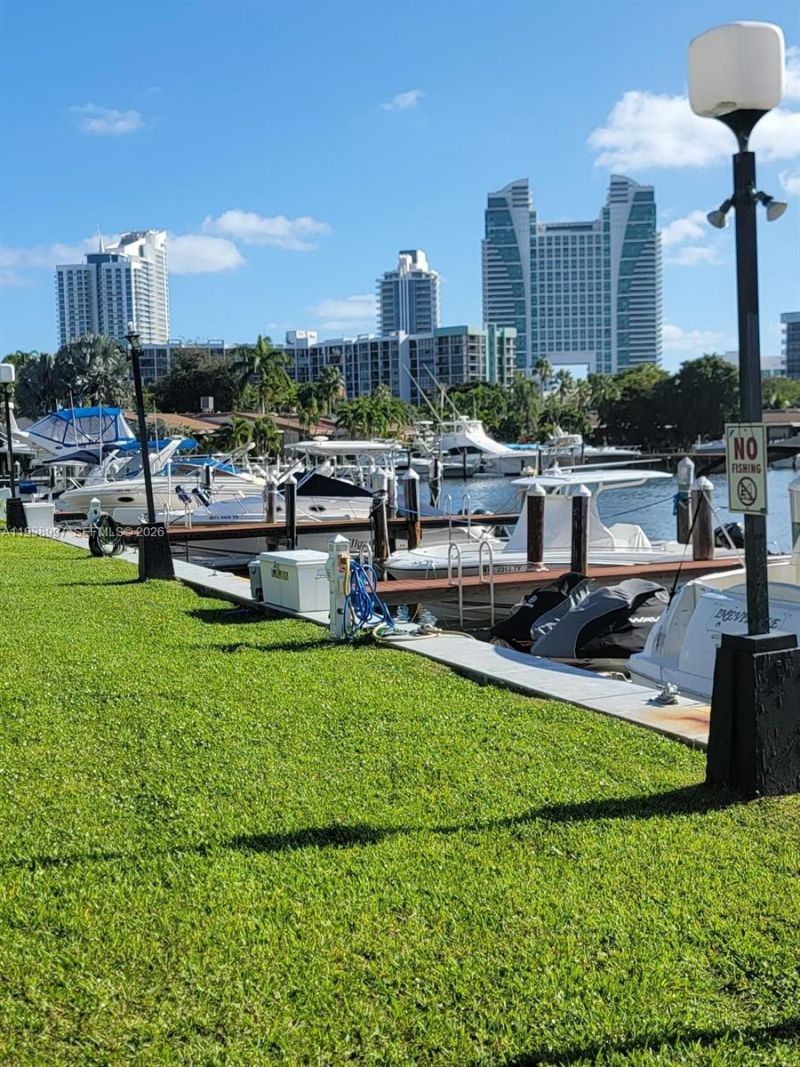 500 Three Islands Blvd, Unit 709, Hallandale Beach, FL 33009 Photo