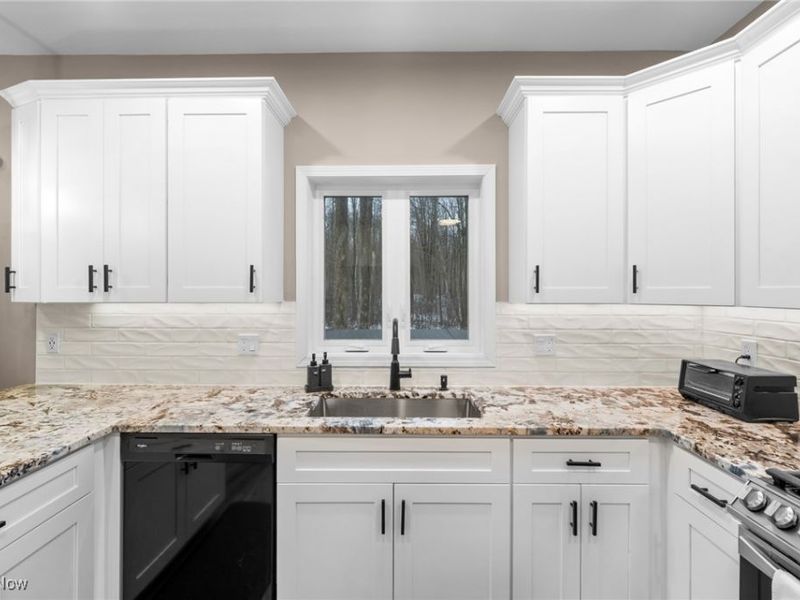39600 Aurora Road, Solon, OH 44139 Photo 16