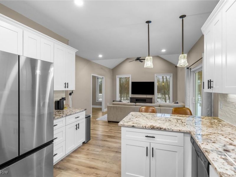 39600 Aurora Road, Solon, OH 44139 Photo 17