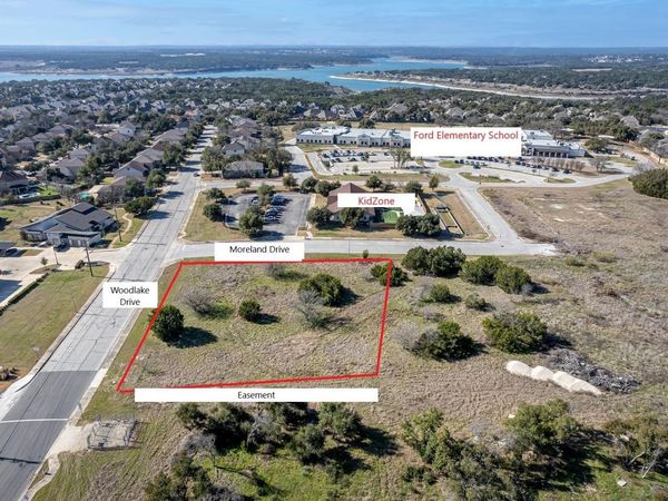 130 Woodlake DR, Georgetown, TX 78633