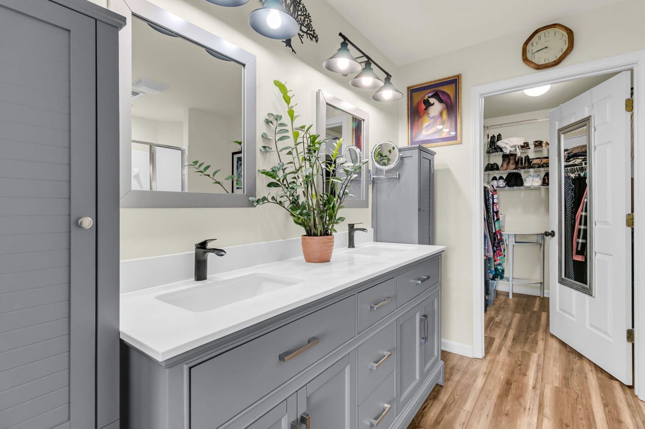 8800 Dorchester Road Photo 25