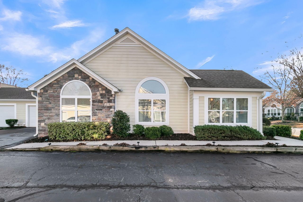 8800 Dorchester Road Photo 4