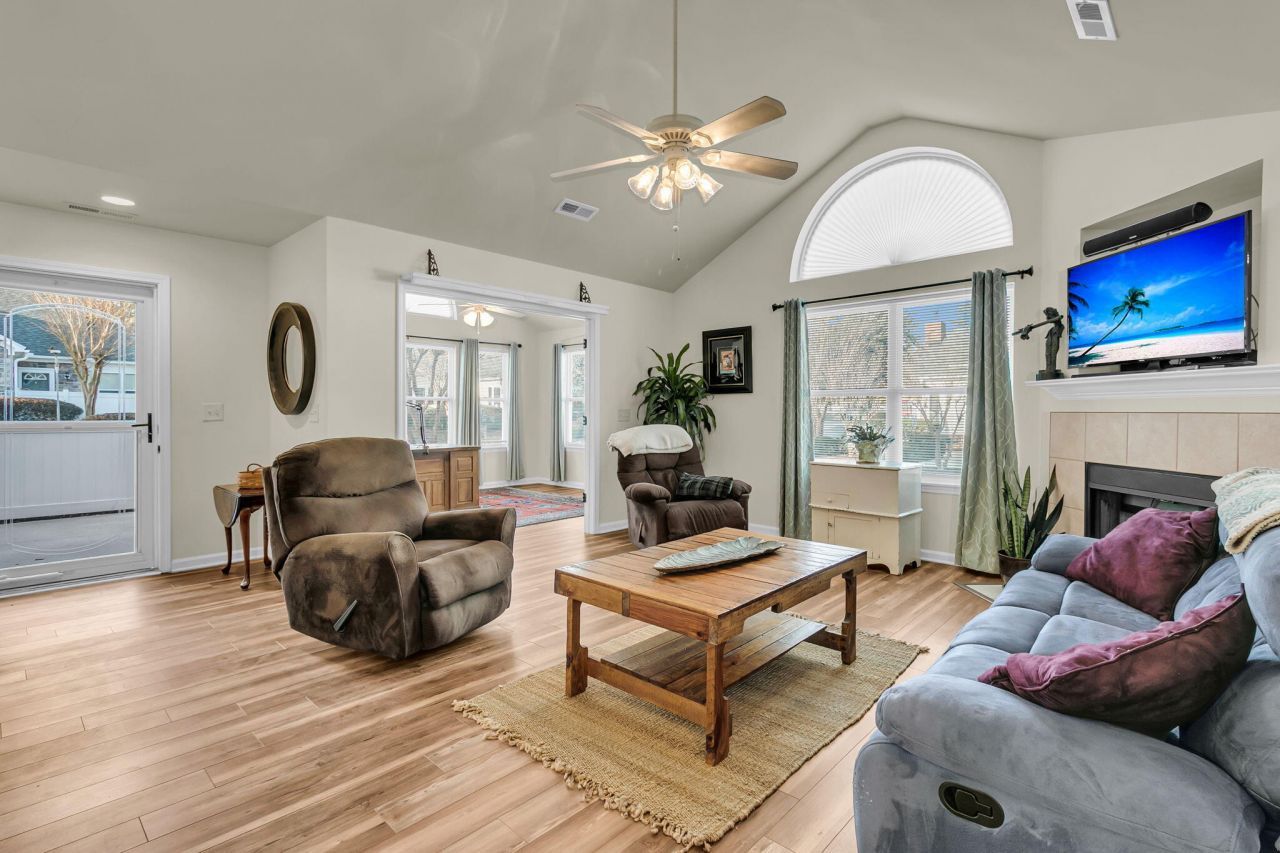 8800 Dorchester Road Photo 8