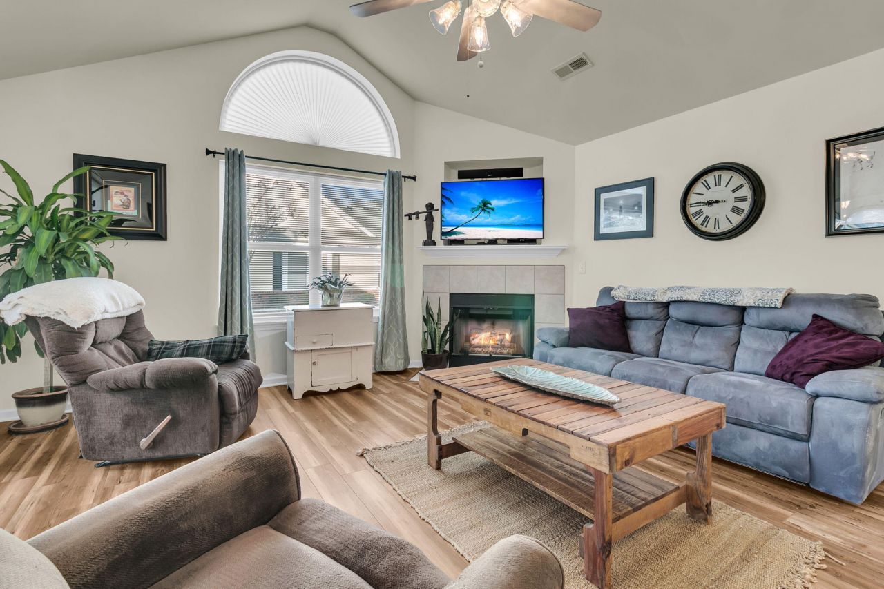 8800 Dorchester Road Photo 9