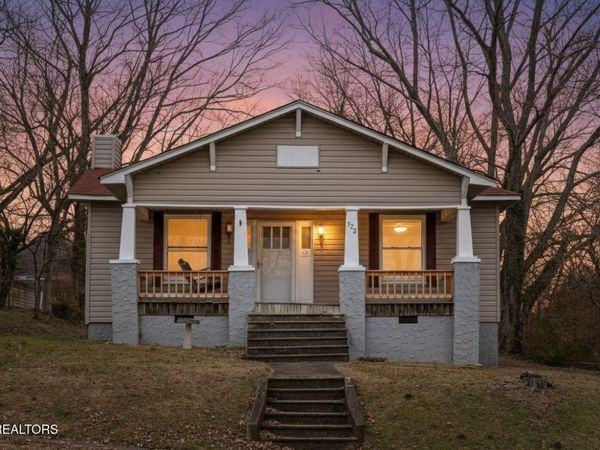 522 Pennsylvania Ave, Etowah, TN 37331