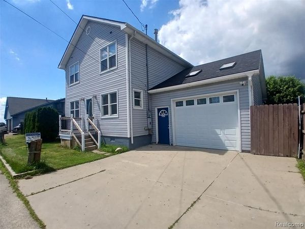 7886 Inglewood Drive, Clay Twp, MI 48001