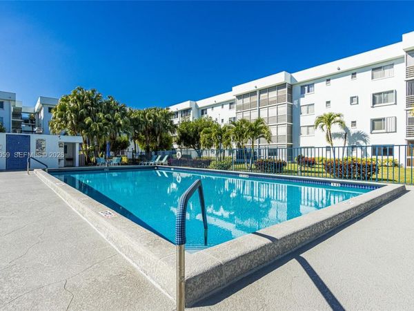 6698 N 10th Ave N, Unit 118, Lake Worth, FL 33467