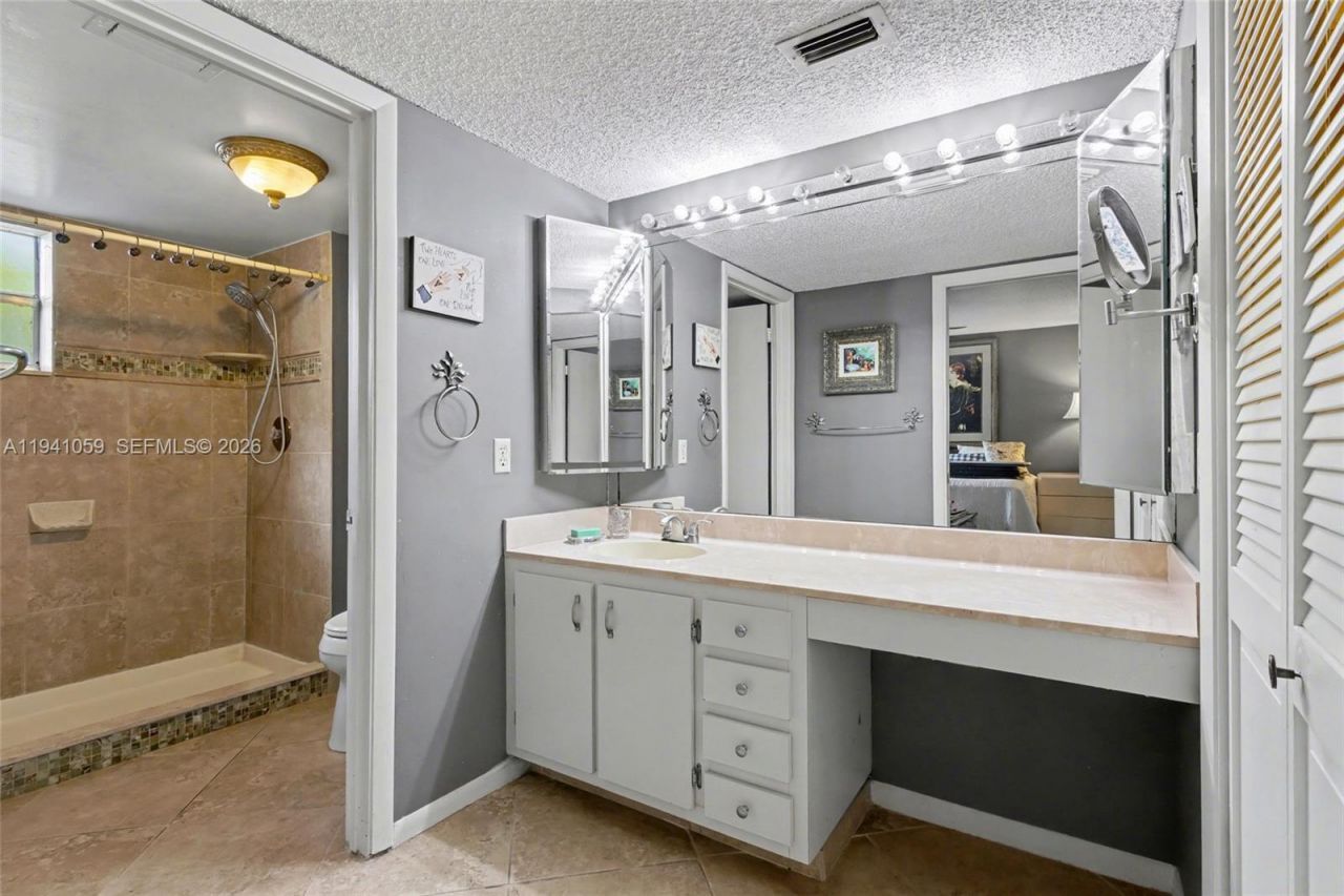 6698 N 10th Ave N, Unit 118, Lake Worth, FL 33467 Photo