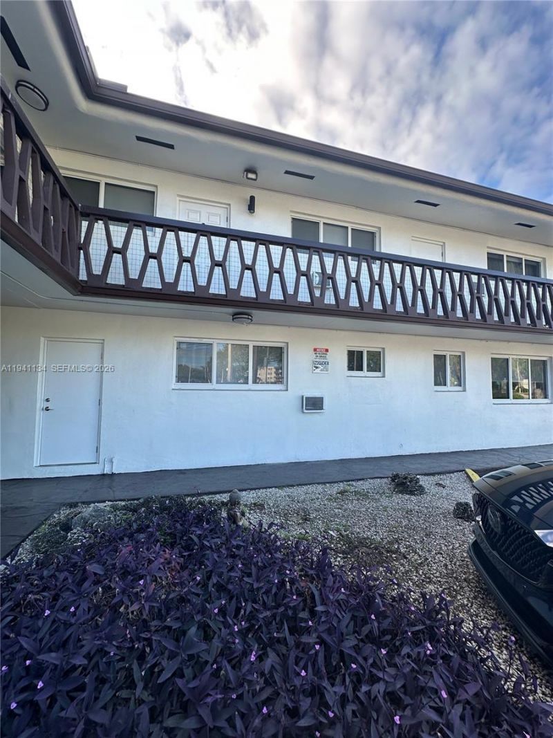 12101 Griffing Blvd, Unit 5, North Miami, FL 33161 Photo