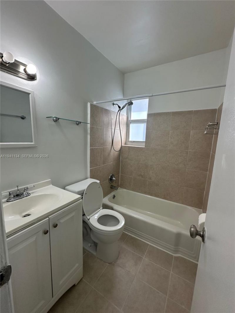 12101 Griffing Blvd, Unit 5, North Miami, FL 33161 Photo
