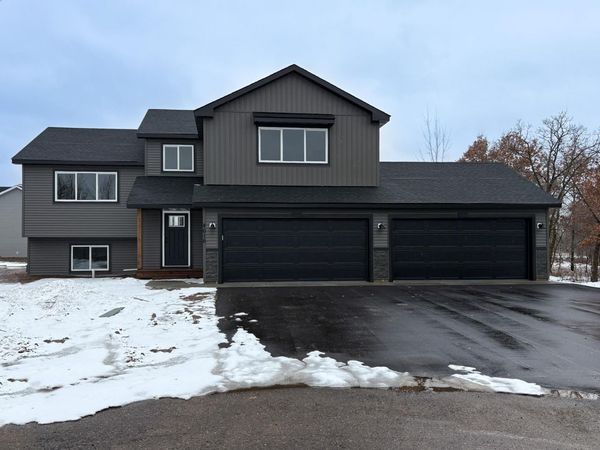 8733 90th Avenue, Milaca, MN 56353