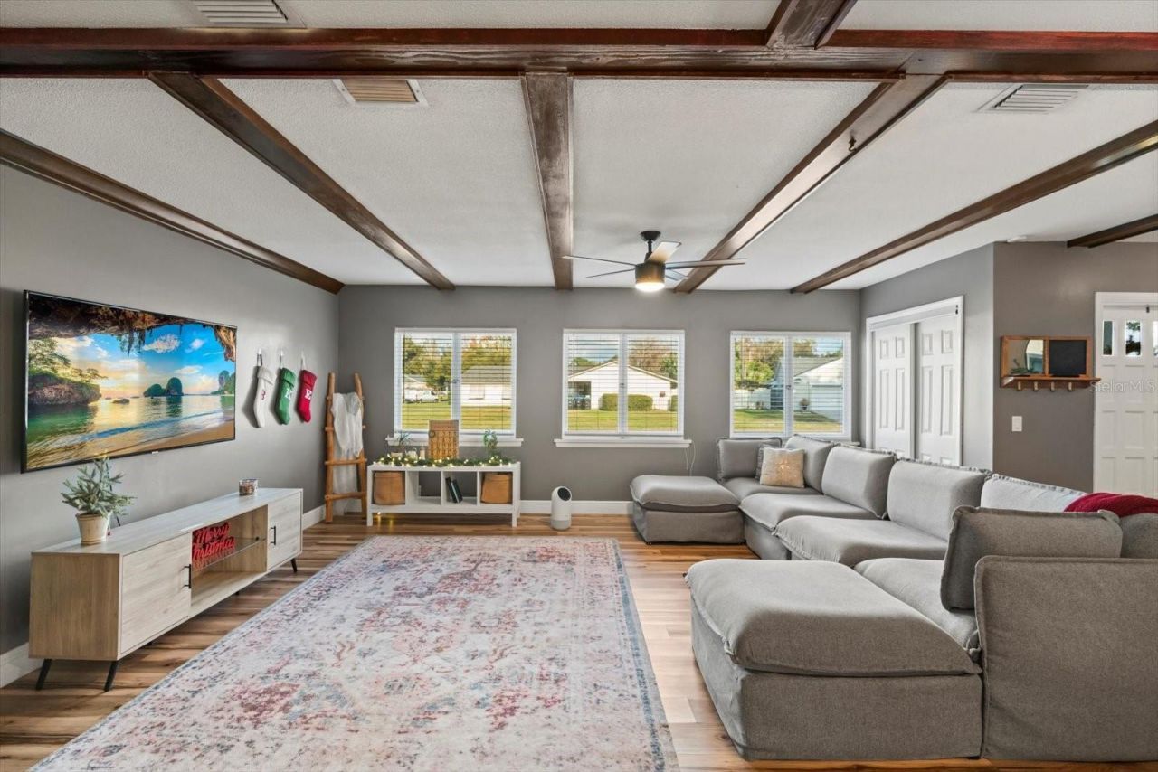 5548 Kingswood Drive, Orlando, FL 32810 Photo