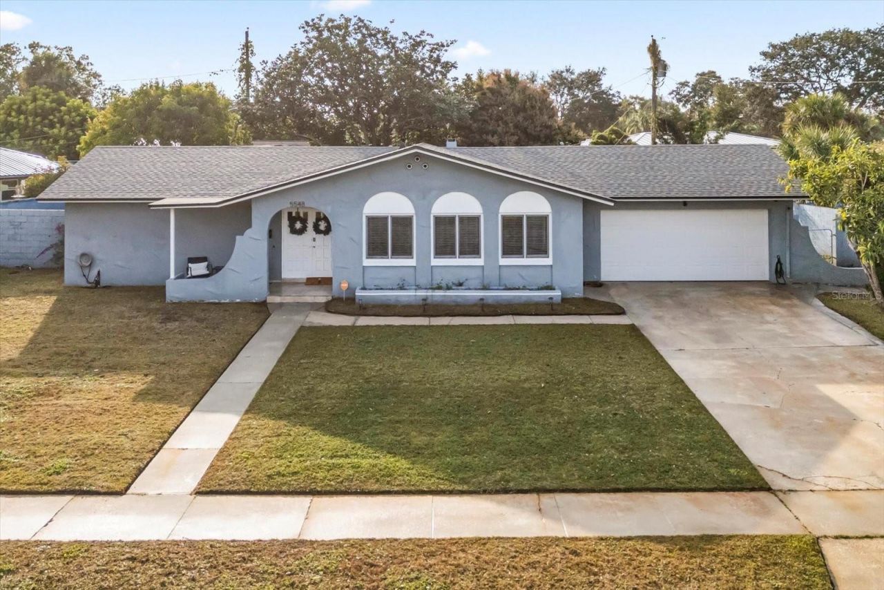 5548 Kingswood Drive, Orlando, FL 32810 Photo