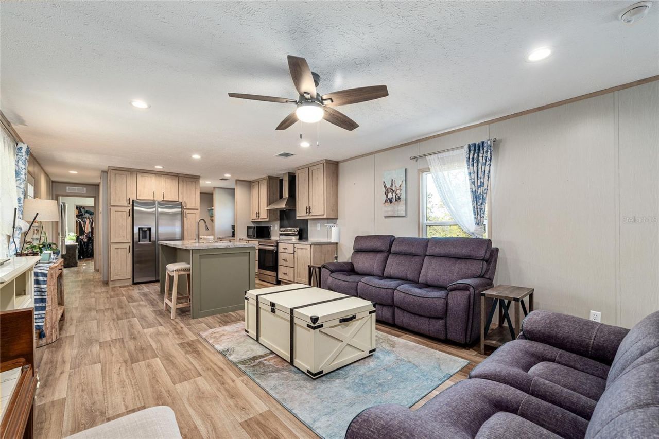 14755 SE 180th Street, Weirsdale, FL 32195 Photo