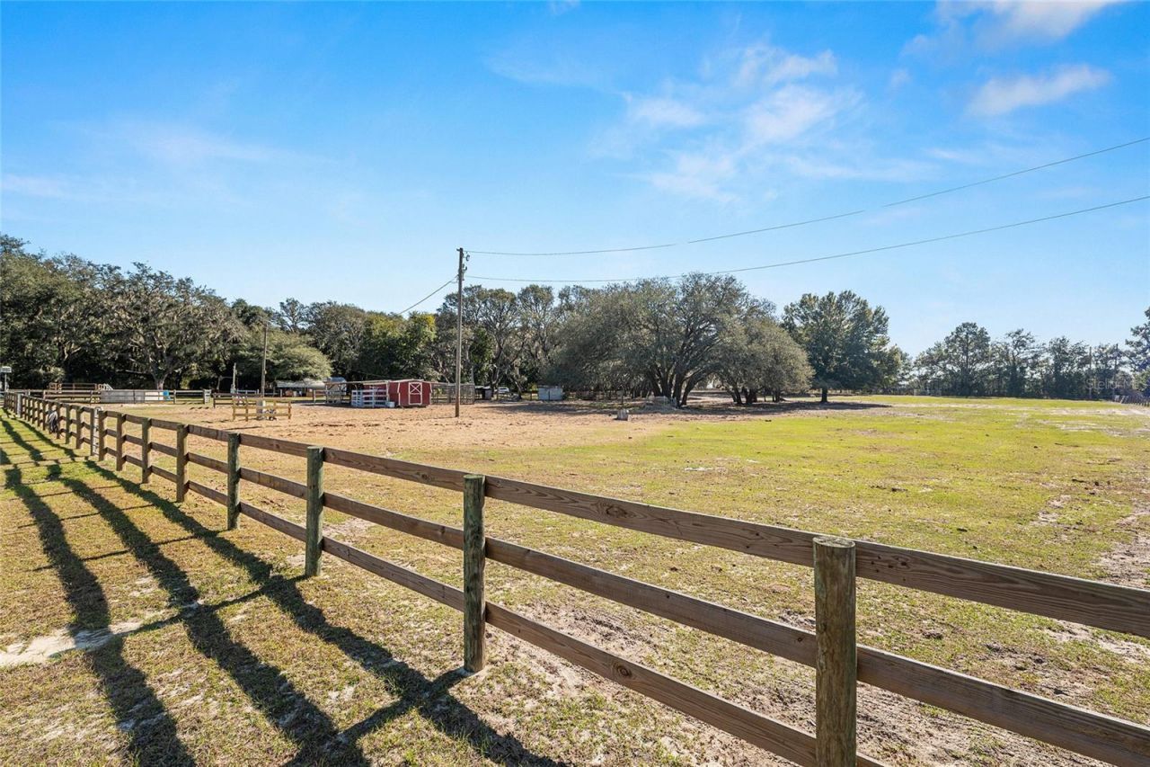 14755 SE 180th Street, Weirsdale, FL 32195 Photo