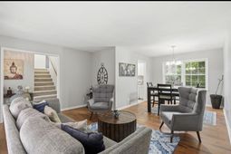 201 Pinewood Drive photo 4