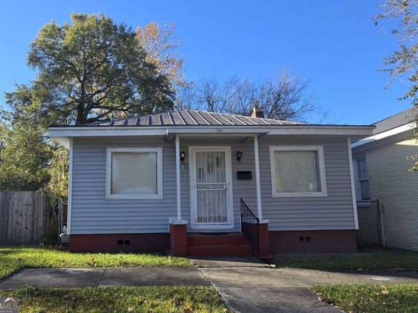 705 W 44th Street, Savannah, GA 31405