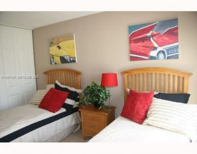 603 SW 1st Ct , Unit 603, Boynton Beach, FL 33435 Photo