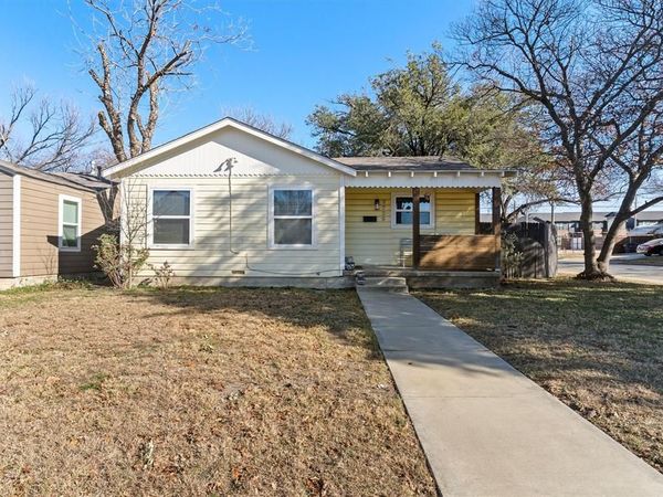 2739 Livingston Avenue, Fort Worth, TX 76110
