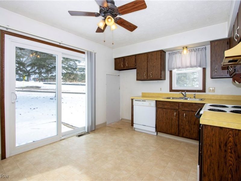 801 & 803 Colony Court, Wooster, OH 44691 Photo 4