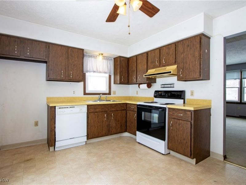801 & 803 Colony Court, Wooster, OH 44691 Photo 6